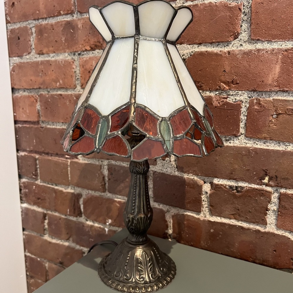 Vintage Tiffany Style Stained Glass Butterfly Table Art Deco Lamp 14" Tested - Picture 6 of 8